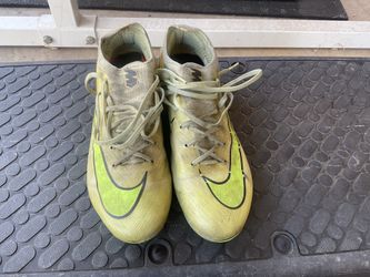 Nike mercurial. Size 8