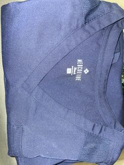 MedCouture Tuck In Shirt Size XL 