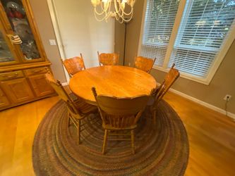 Oak Pedestal Dining Table with 1 Leaf and 6 Pressback Chairs
52"w