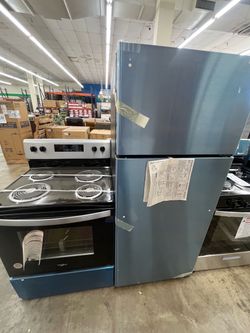 Stove refrigerator set