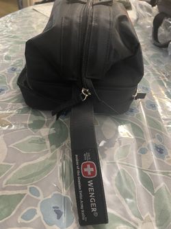 Wenger medicine and toiletry bag