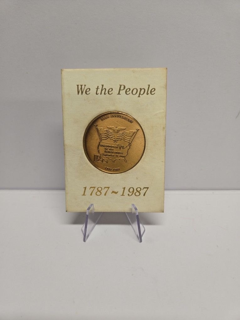 1987 We The People 200th Anniversary Coin ! 