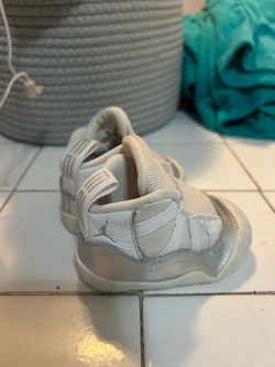 Jordan 11 Metallic Silver — 2C
