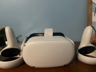 Oculus Quest 2 VR Headset with Controllers