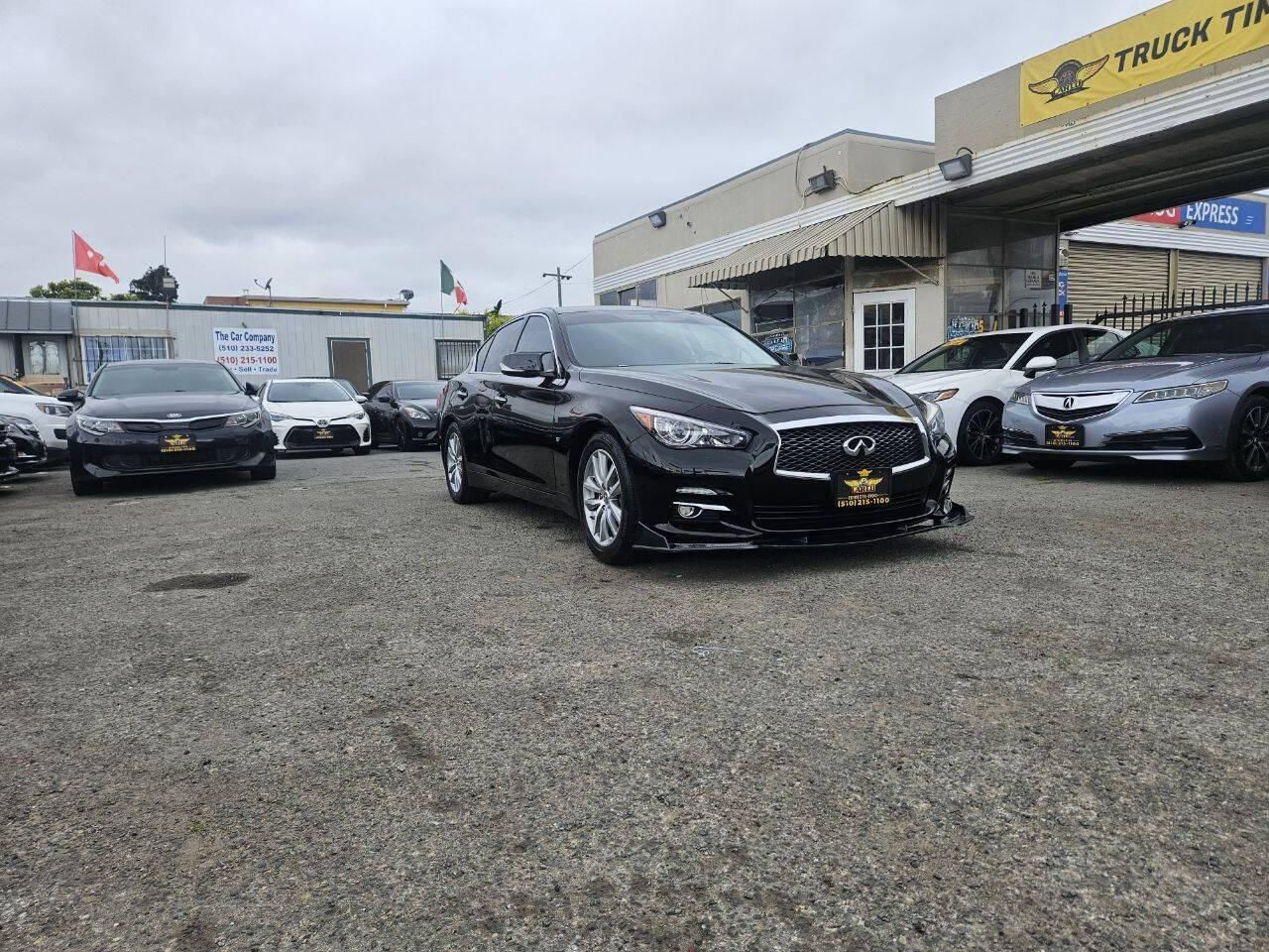 2015 INFINITI Q50