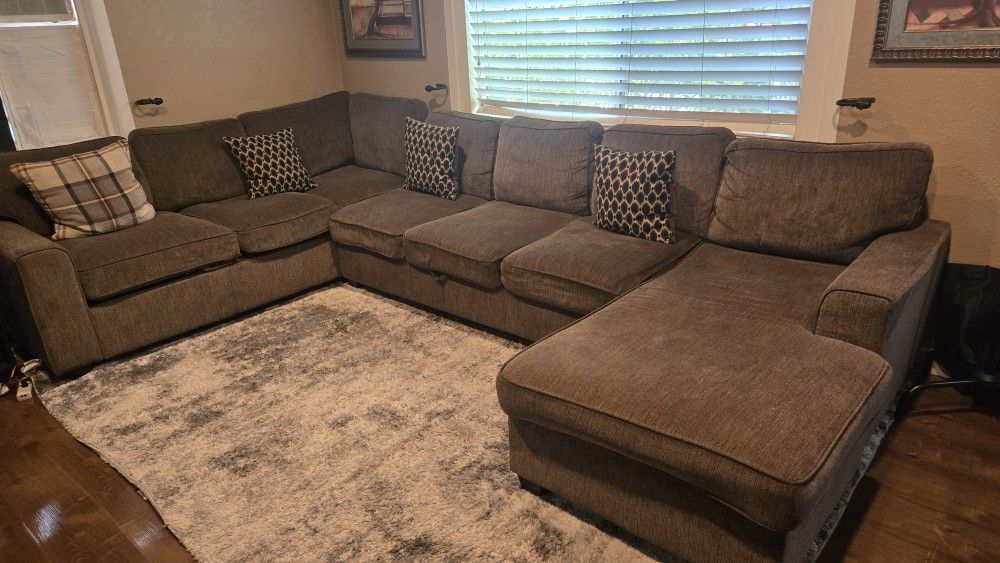 Sofa Set Brown Used