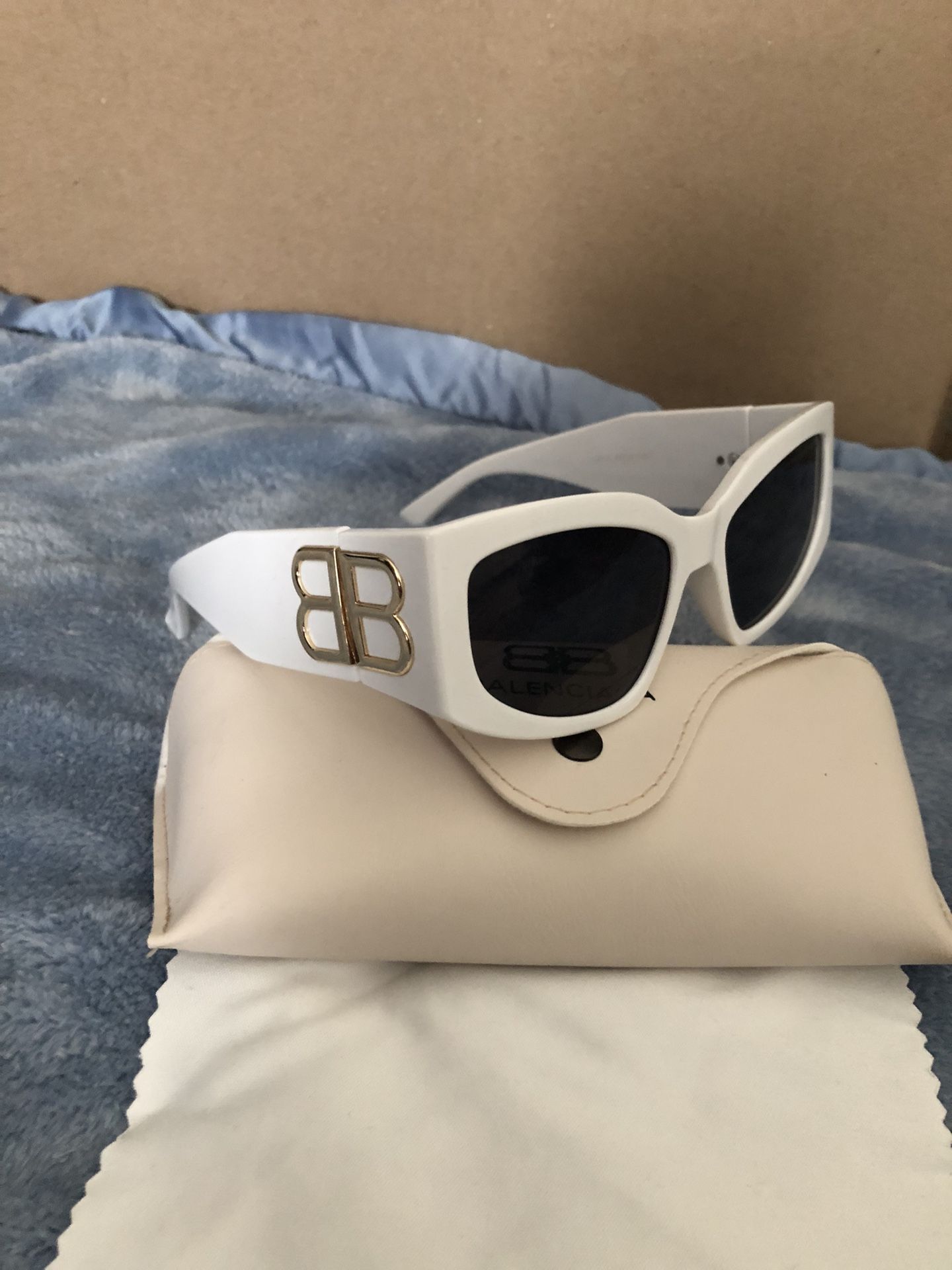 Designer Sunglasses With Case