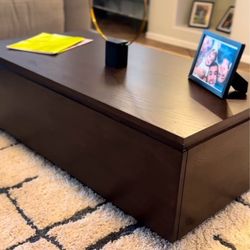 Expandable Table/ 4 chairs/ Bench/Coffee Table