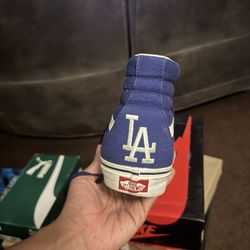 Dodger Vans 