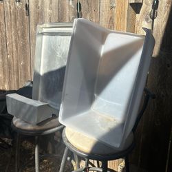 Automatic Cleaning Litter Box 
