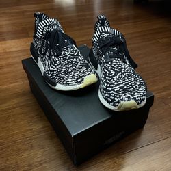 Black & White NMD_R1 Primeknit ‘Zebra’ sz10