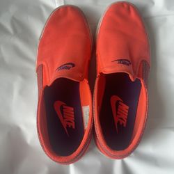 Nike Slip On