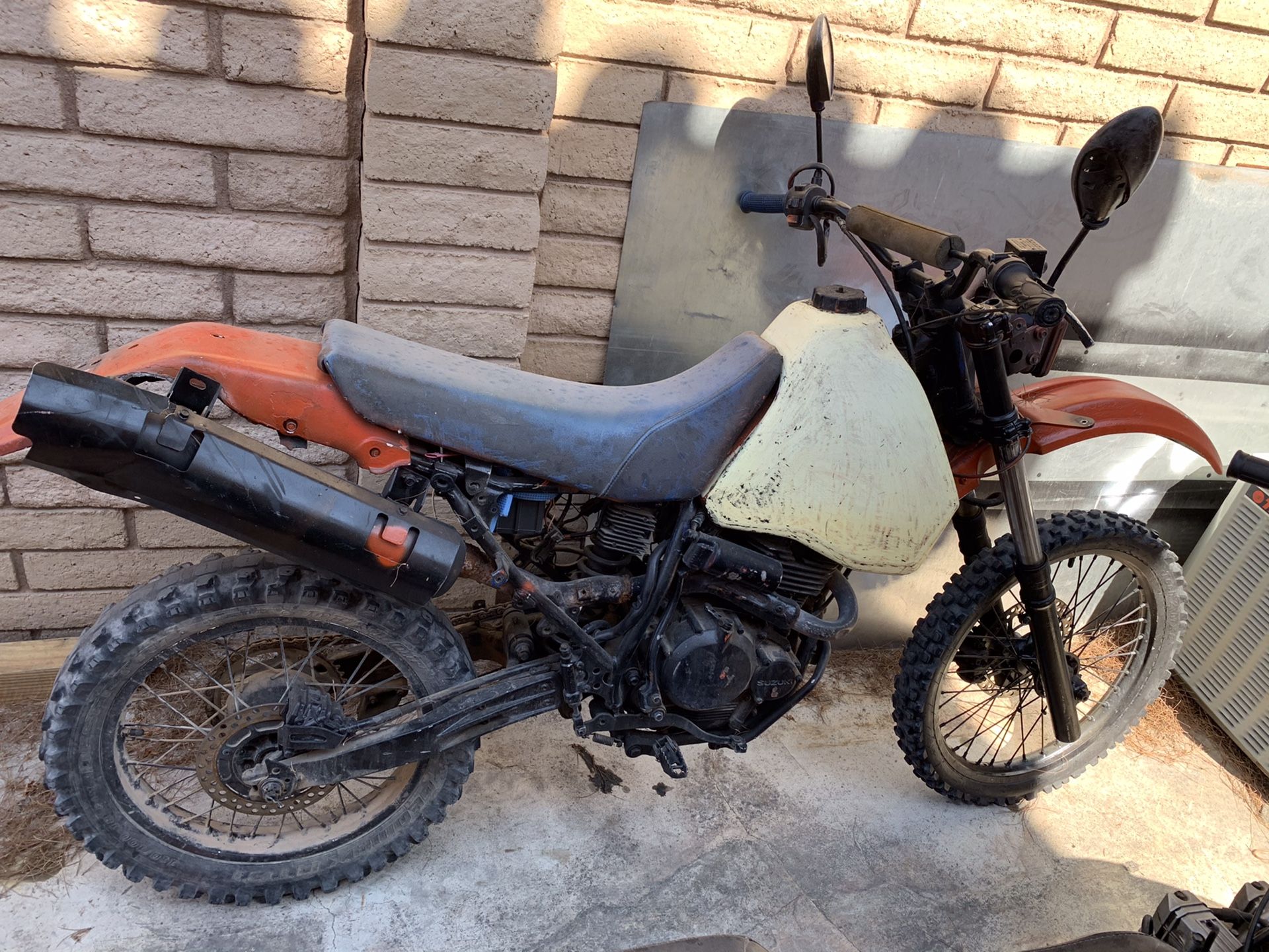 1990 Suzuki dr350sl dirt bike project