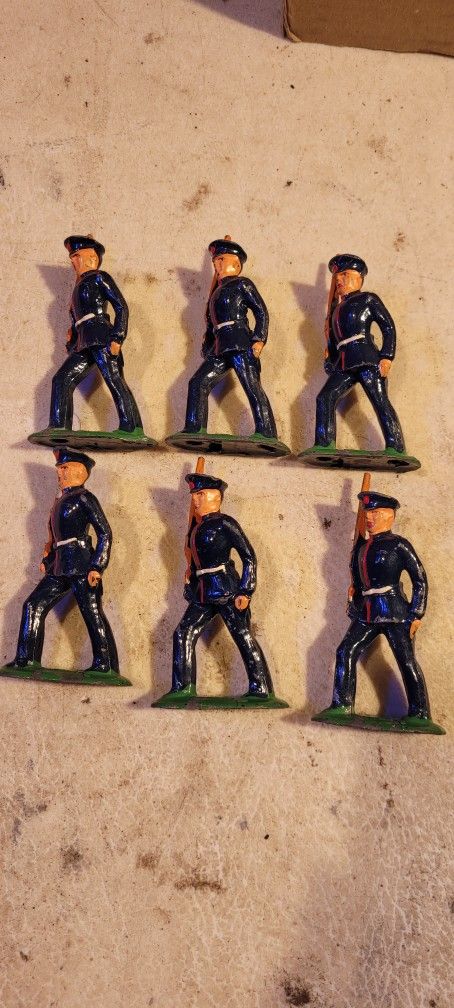 6 Vintage Barclay Manoil Dimestore Lead Figure -Soldier Officer In Blue Uniform