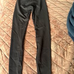 Lululemon size 4