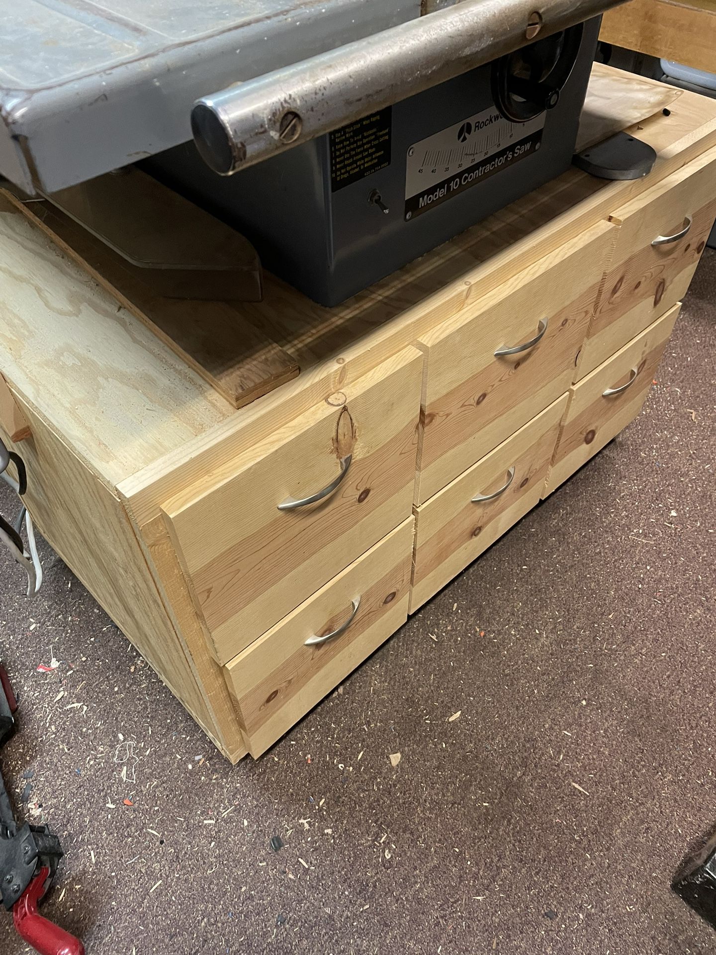 Delta/Rockwell 34-410 Table Saw With Extras