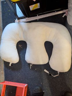 TwinZ Nursing Pillow White