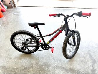 Trek Bicycle 7 Speeds and Suspension
