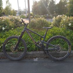 2024 Santa Cruz Nomad 