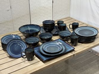 ONEIDA Adriatic Blue 27Pc. Stoneware Dish Set