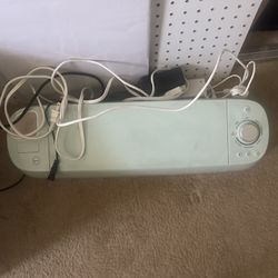 CRICUT MACHINE 