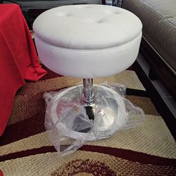 Costway
Vanity Stool Adjustable 360° Swivel Storage Makeup Chair with Removable Tray White