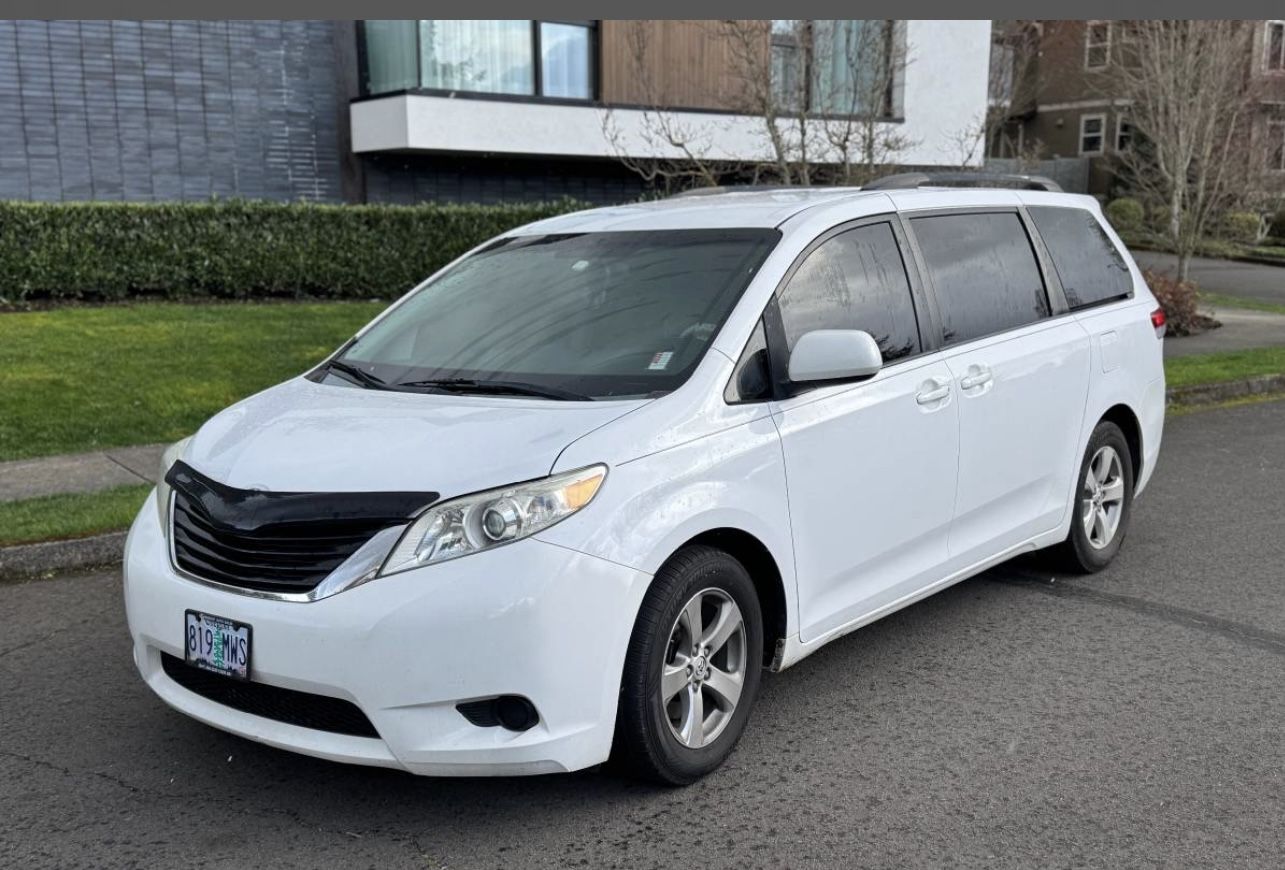 2013 Toyota Sienna