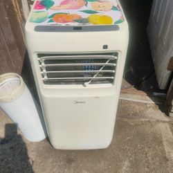 10.000. BTU.  PORTABLE AC 