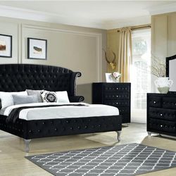 4 PC Queen Bedroom Set New