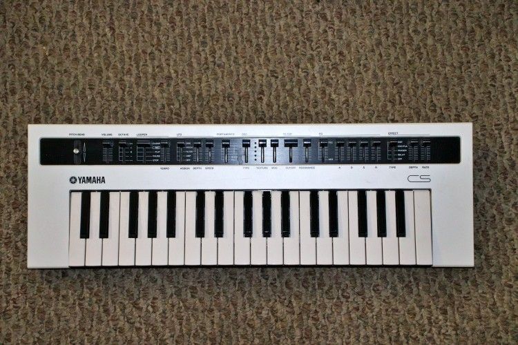 Yamaha Reface Cs Portable analog synth
