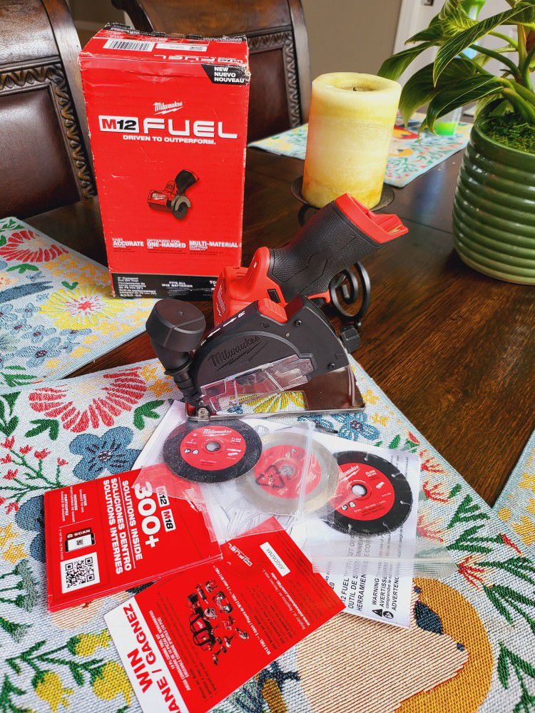Milwaukee FUEL 12V Lithium-Ion Brushless Cordless 3 in. Cut Off Saw (Tool-Only)