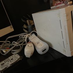Nintendo Wii With 100+ Games (Modded)