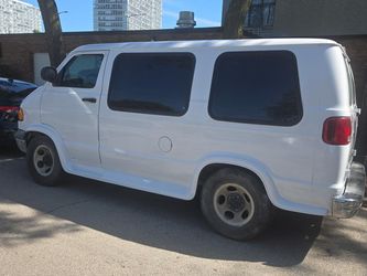 2003 dodge ram B1500 3.6v6  passenger van for sale