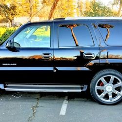 2003 Cadillac Escalade