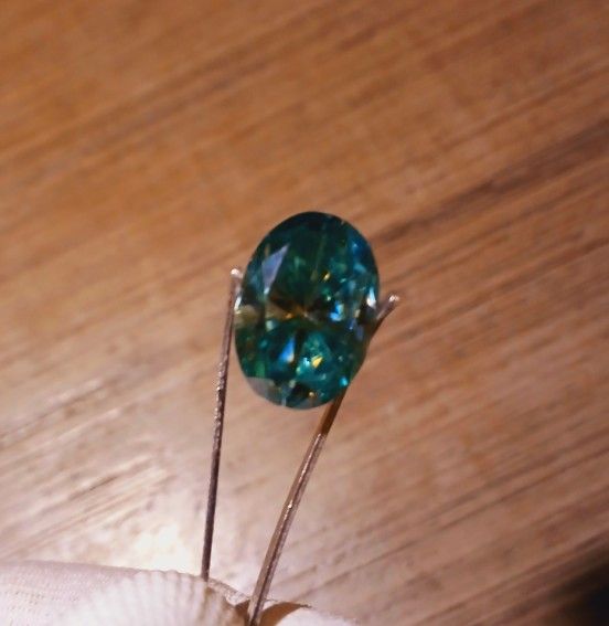 TEST AS A DIAMOND... 9 CT, Moissanite, Oval, Brilliant .