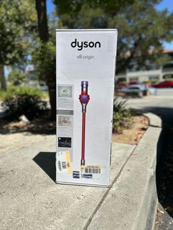 Dyson V8 Origin, Dyson V8 Vacuum, Dyson Vacuum, Dyson V8, Dyson Cordless, Dyson Stick Vacuum, Dyson Cordless Vacuum, Lightweight Vacuum, Pet Vacuum