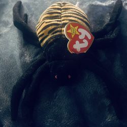Retired Rare TY Beanie Baby - Spinner the Spider  - With Errors 1996 PVC Pellets