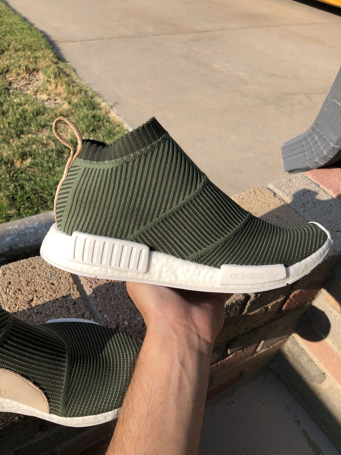 Nmd r1 primeknit night cargo size 10