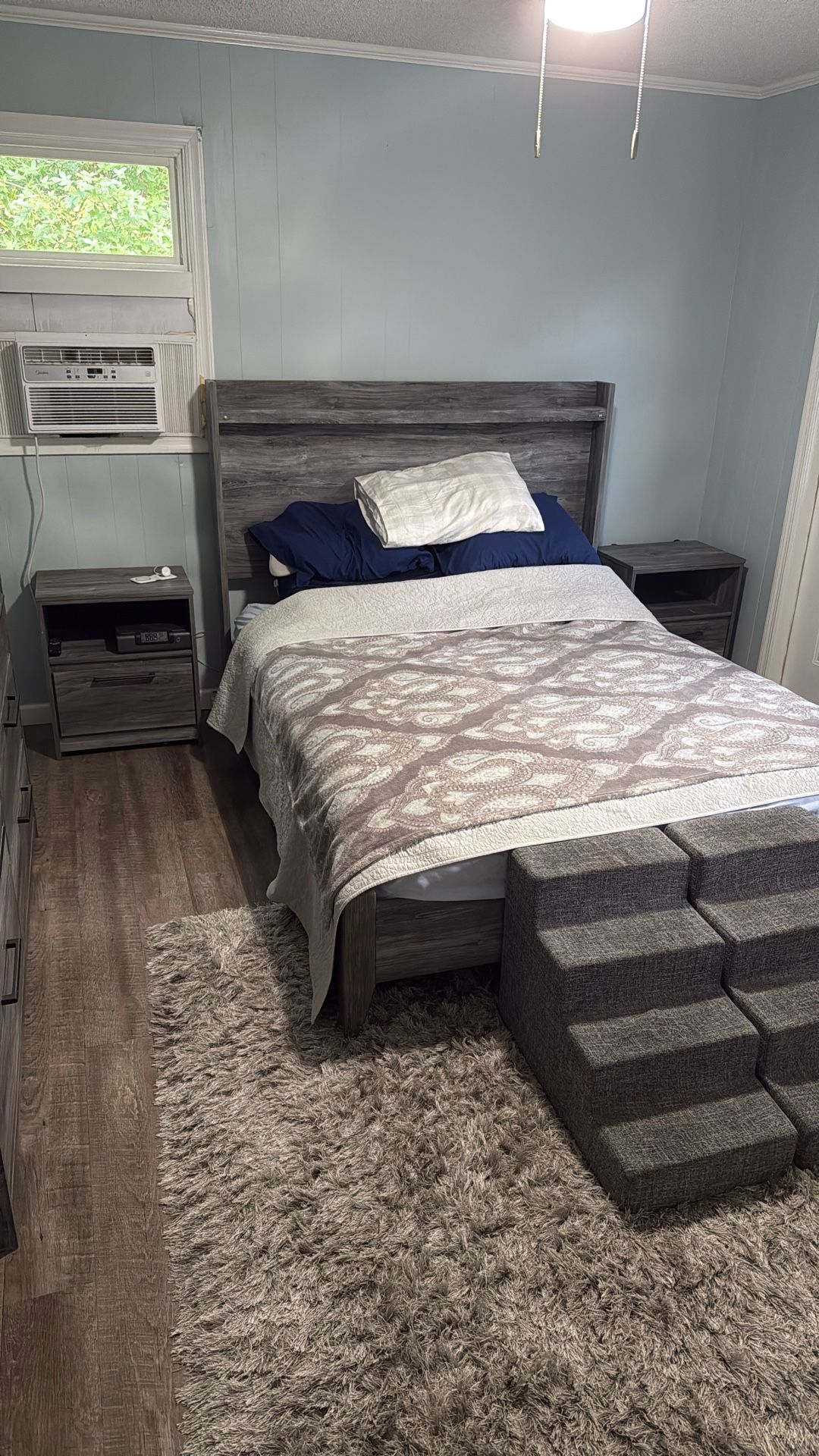 Queen Bed frame And Nightstands