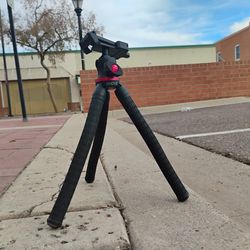 Universal Phone And Camera Tripod
