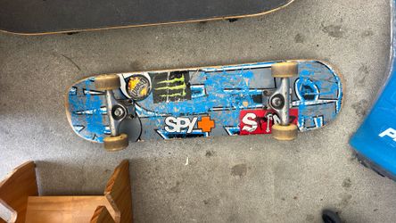 Skateboard