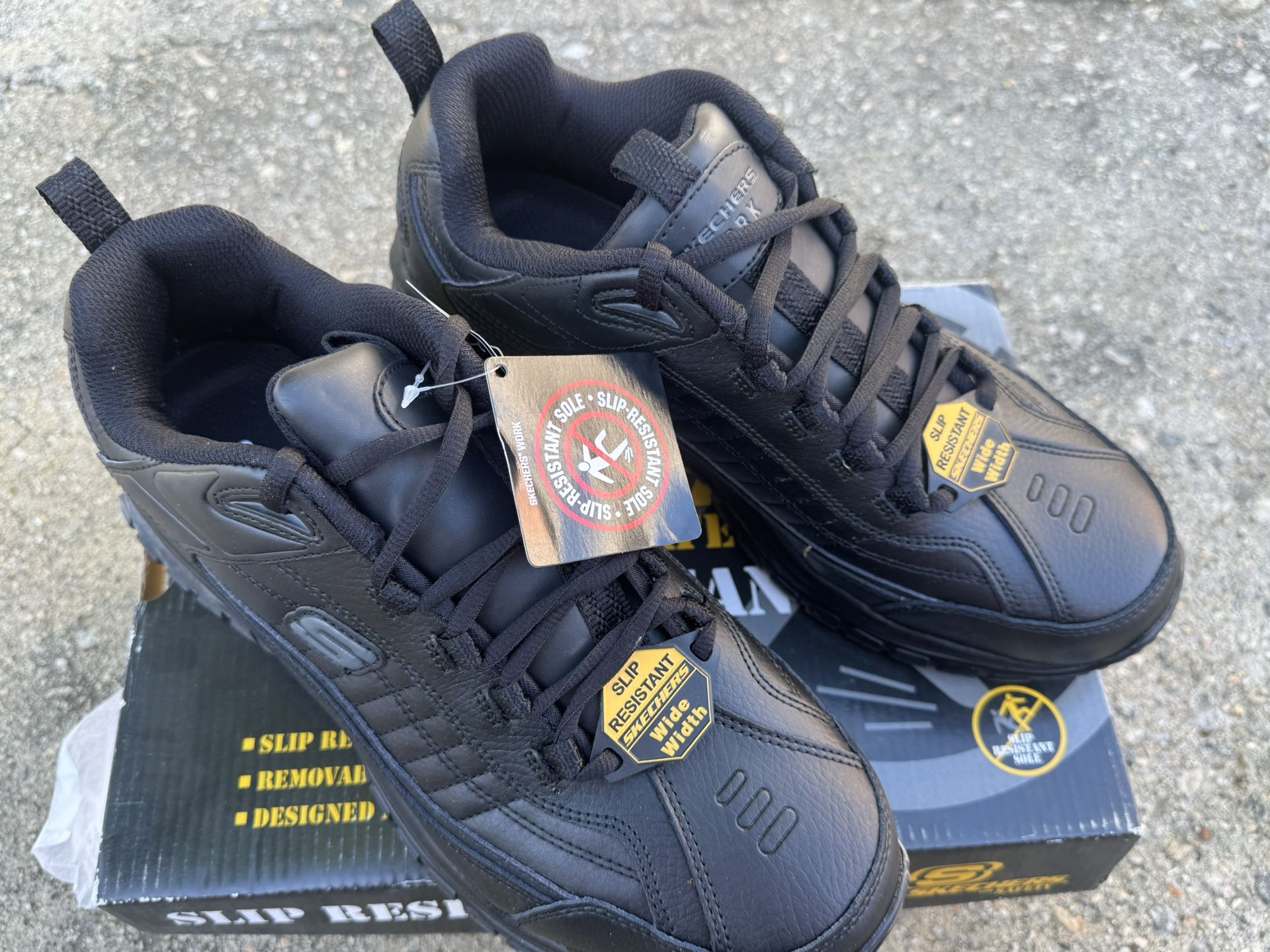 Men's Snickers Resistant Size 11 NEW