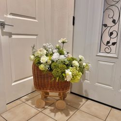 BOOK your Baby Carriage Buggy Stroller Rattan Prop