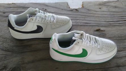 Size 8.5 New n box 2 pair set cash only
