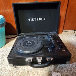 Victrola Record Player Suitcase Style