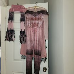 Costume