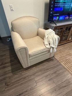 Single couch