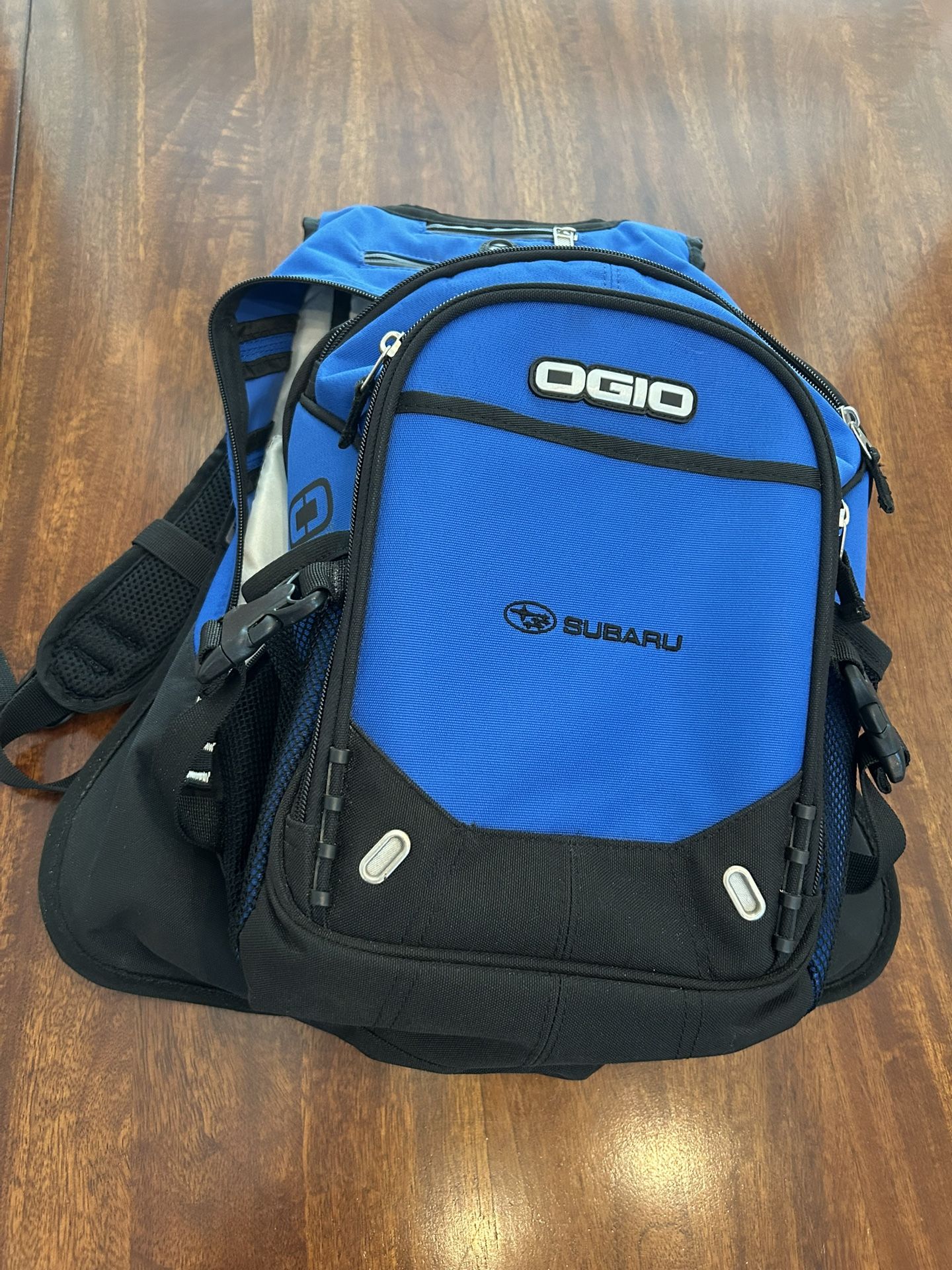 OGIO Backpack travel Essential
