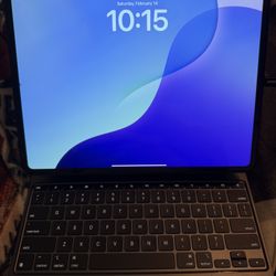 iPad Pro 13 Inch (m4) 256 Gigs With Magic Keyboard And Pencil 