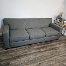 Room & Board Dean Sofa *Delivery Included 